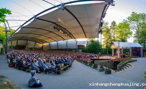 自动伸缩膜结构遮阳棚 自动伸缩膜结构遮阳棚