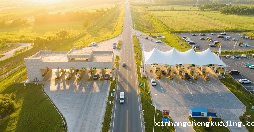 传统混凝土 VS 膜结构收费站 传统混凝土 VS 膜结构收费站