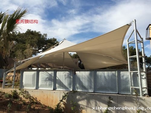 膜结构雨棚