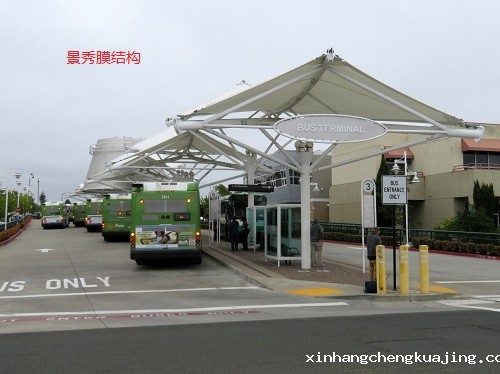 公交车停车场车棚