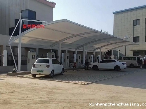 膜结构车棚在新疆能否适应极端天气？