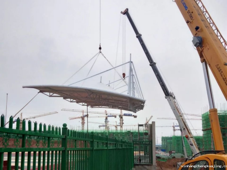 看台膜结构安装